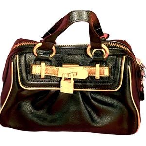VINTAGE- SAMANTHA THAVASA vintage 90s Black Leather & small golden LOCK accent